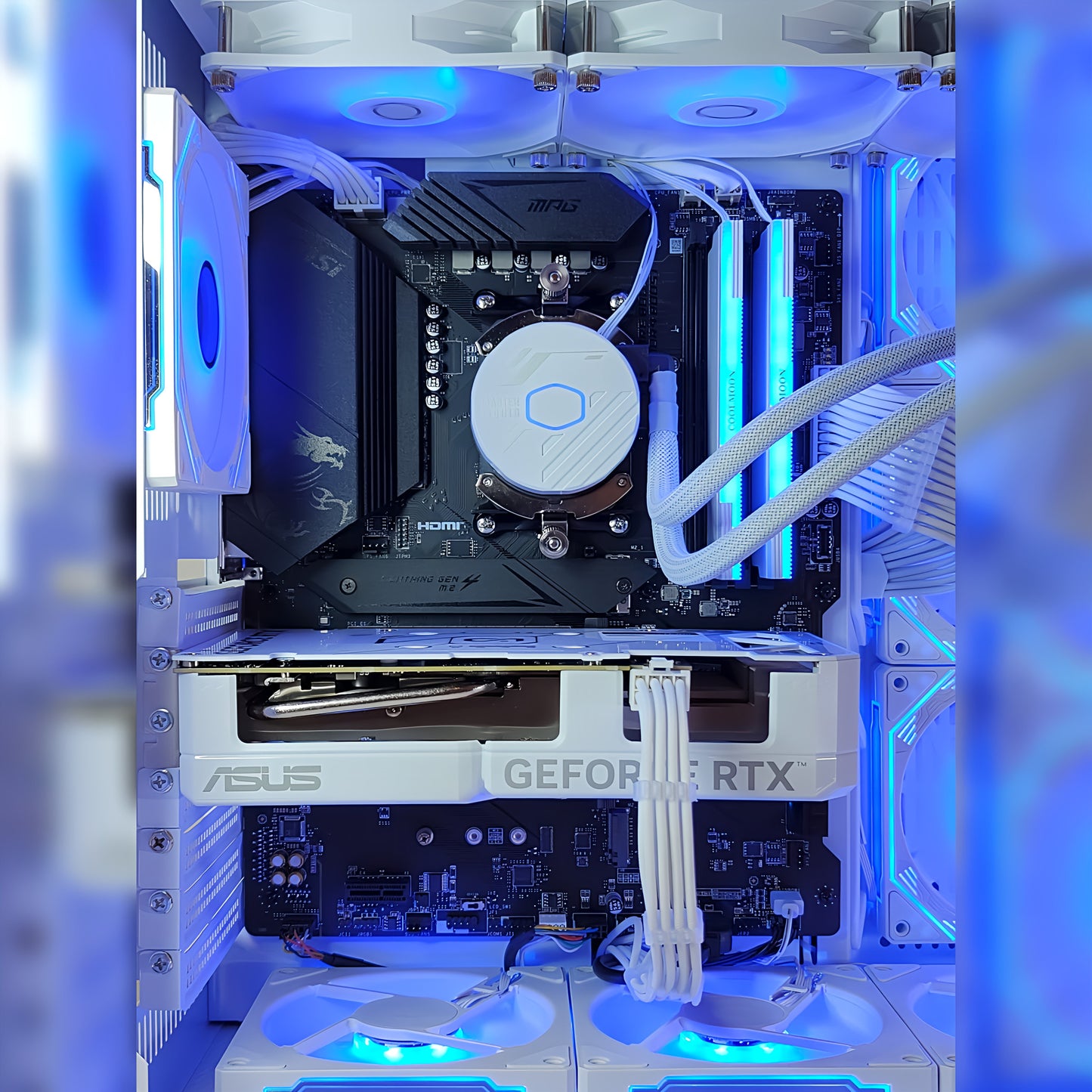 スモールラボ AMD Ryzen7 9700x ガラス2面ATX ゲーミングPC 簡易水冷 360mm ホワイト 白