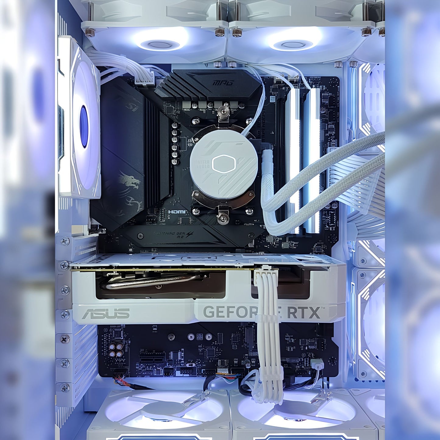 AMD Ryzen7 9700x ／ RTX5070 12GB ガラス2面ATX ゲーミングPC Windows11 Home 簡易水冷 360mm ホワイト 白