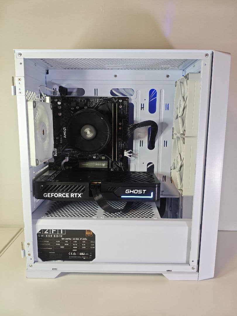 【即納中古ホワイトゲーミングPC】Ryzen7 5700x RTX5060ti