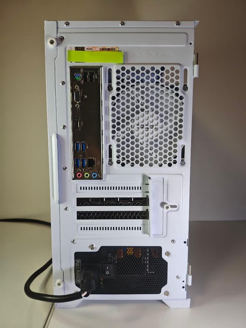 【即納中古ホワイトゲーミングPC】Ryzen7 5700x RTX5060ti