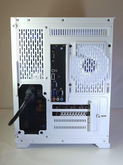 【即納液晶ゲーミングPC】Ryzen7 9700x RTX5070