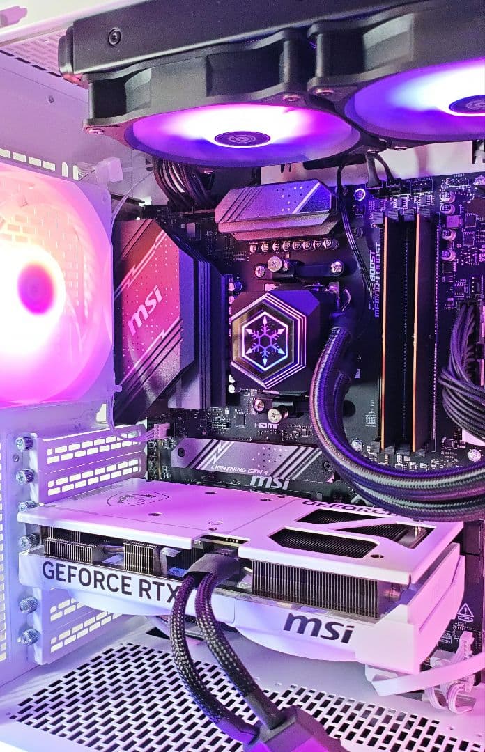 【即納中古LEDゲーミングPC】Ryzen7 9700x RTX5070
