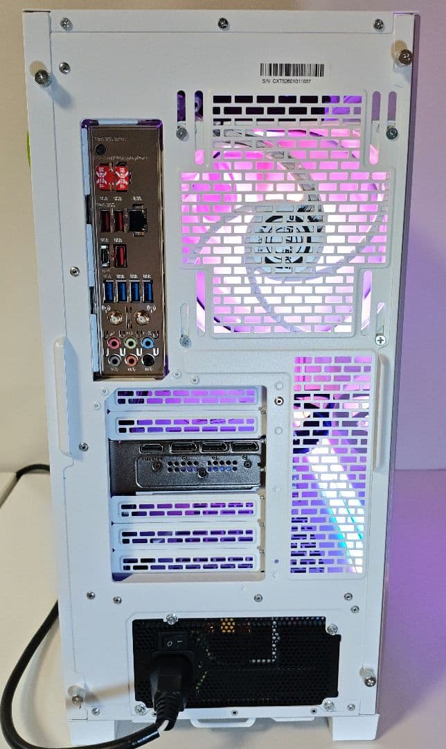 【即納中古LEDゲーミングPC】Ryzen7 9700x RTX5070