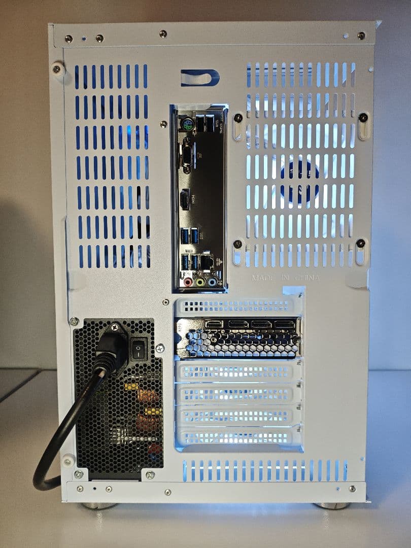【即納新品LEDゲーミングPC】Ryzen7 5700x RTX5060